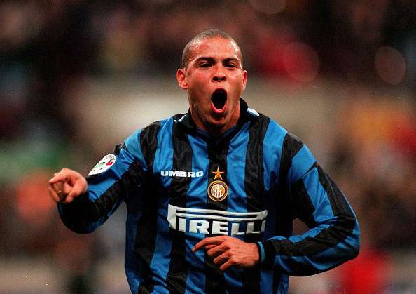 Las mejores camisetas de fútbol históricas: ranking definitivo