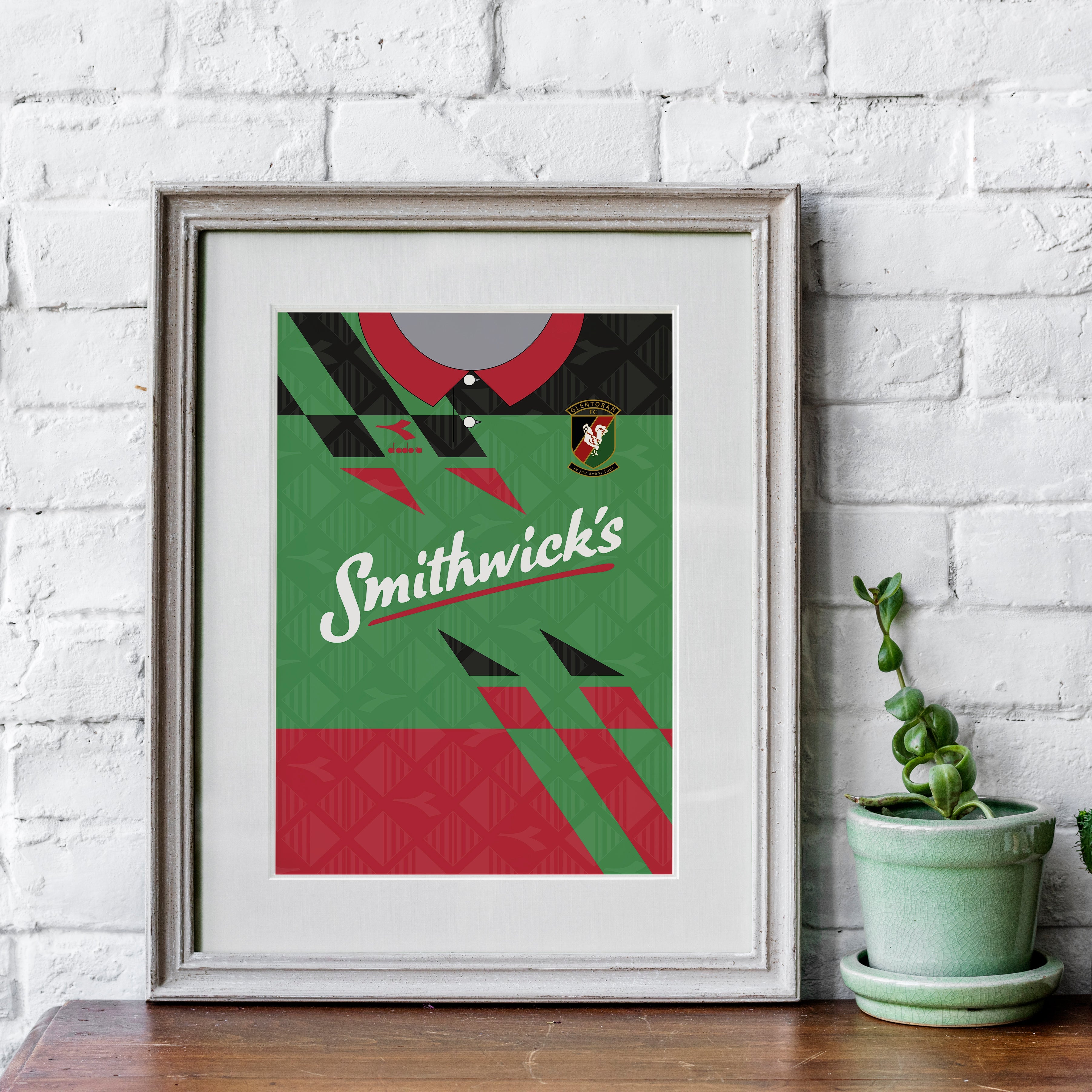 Glentoran 94/96 Home Heavyweight Art Print
